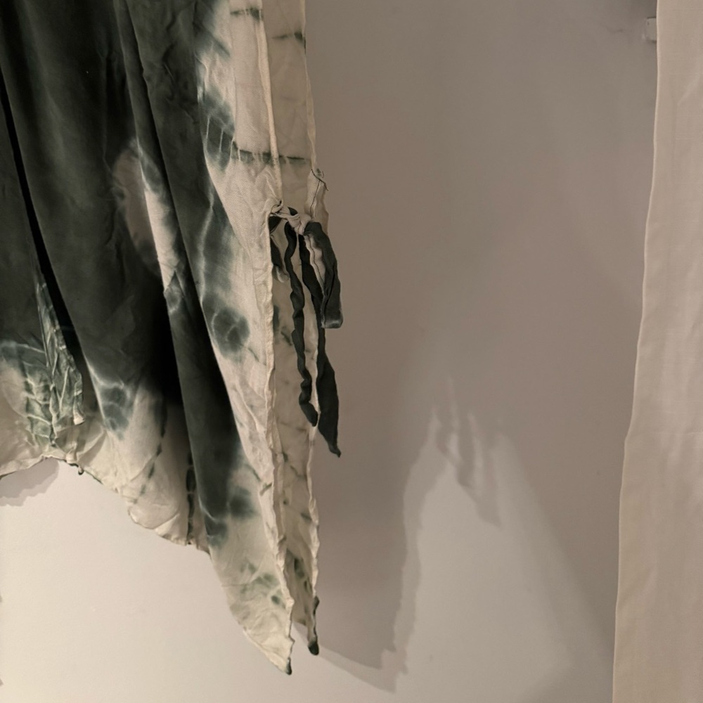 Torrid Tie-Dye Ruana - Picture 8 of 10